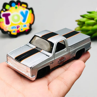 Maisto 1:64 Harley-Davidson 1987 Chevy 1500